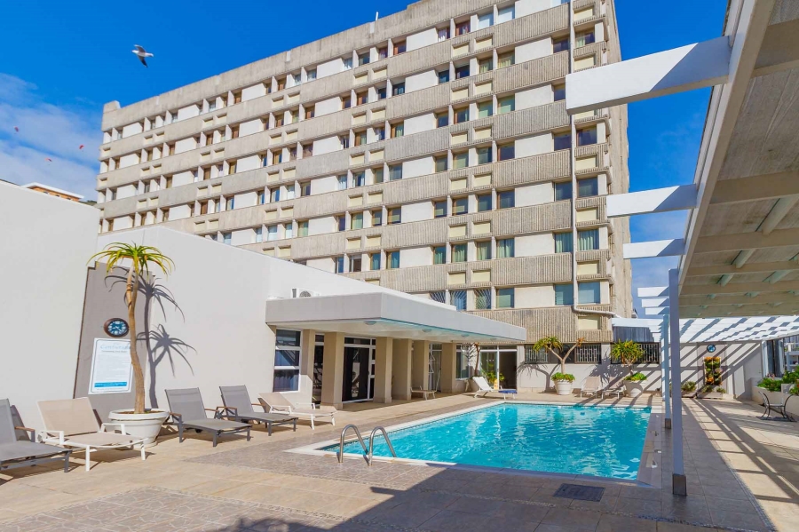 To Let 2 Bedroom Property for Rent in Sea Point Western Cape